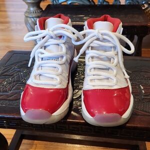 Air Jordan 11 Retro 'Cherry'